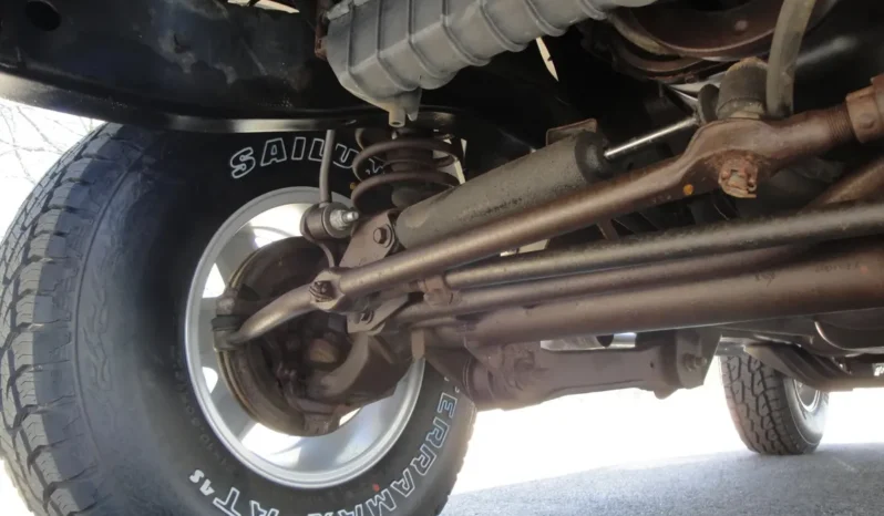 
								2004 Jeep Wrangler Sahara full									