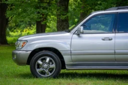 
										2007 Toyota Land Cruiser UZJ100 full									