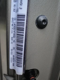 
										2004 Jeep Wrangler Sahara full									