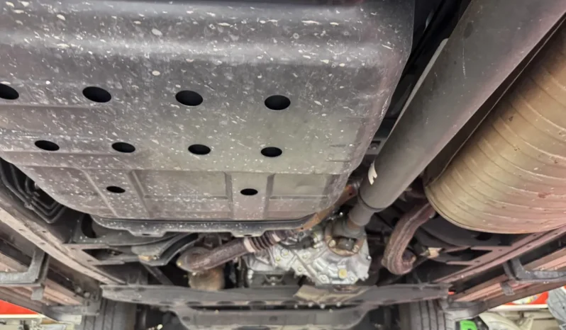 
								2003 Lexus LX470 full									