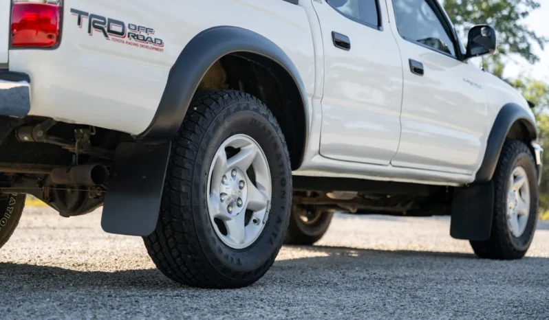 
								2003 Toyota Tacoma SR5 Double Cab TRD V6 full									