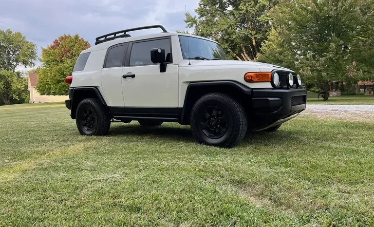 
								2008 Toyota FJ Cruiser Trail Teams Special Edition full									