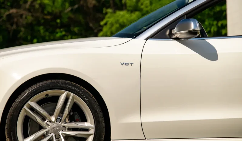 
								2011 Audi S5 Cabriolet Quattro Prestige full									