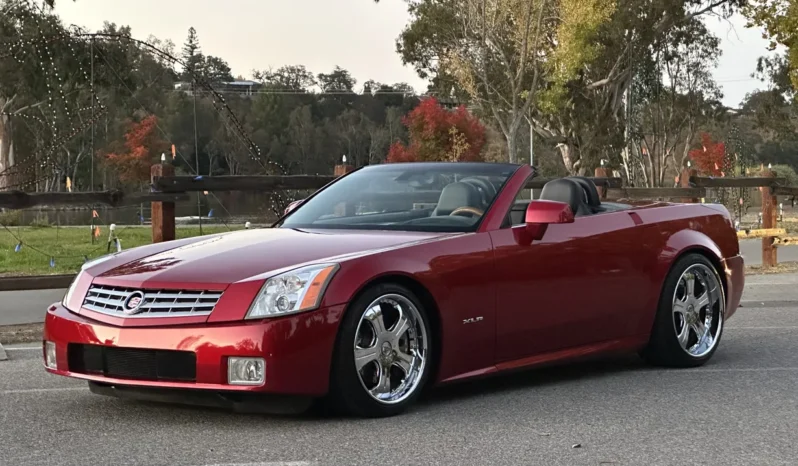 
								2004 Cadillac XLR 4.6-Liter Northstar V8 full									