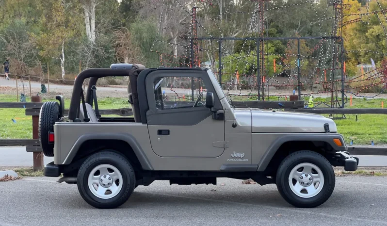 
								2005 Jeep Wrangler SE 6-Speed full									