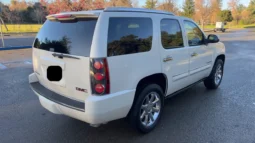 
										2007 GMC Yukon Denali full									