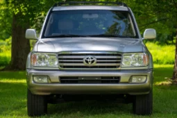 
										2007 Toyota Land Cruiser UZJ100 full									