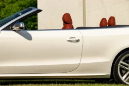 
										2011 Audi S5 Cabriolet Quattro Prestige full									