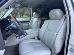 
										2004 Cadillac Escalade GMT800 AWD full									
