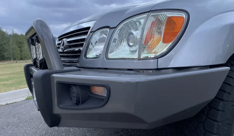 
								2004 Lexus LX470 full									