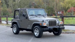 
										2005 Jeep Wrangler SE 6-Speed full									
