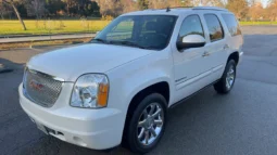 
										2007 GMC Yukon Denali full									