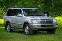 
										2007 Toyota Land Cruiser UZJ100 full									