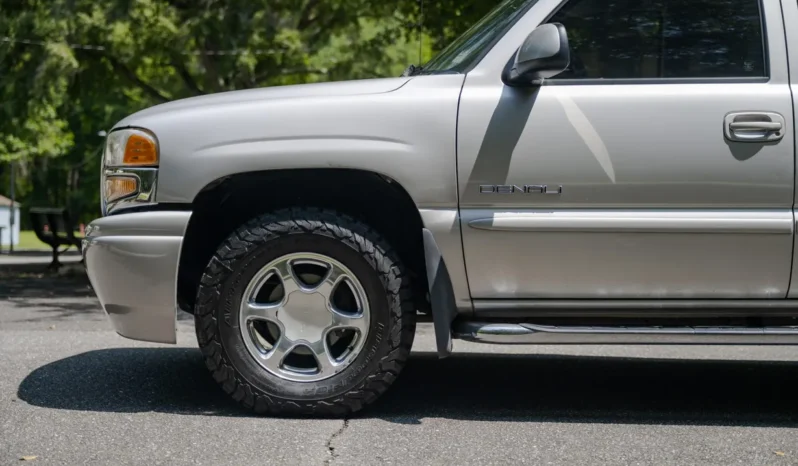 
								2004 GMC Sierra 1500 Denali Extended Cab full									