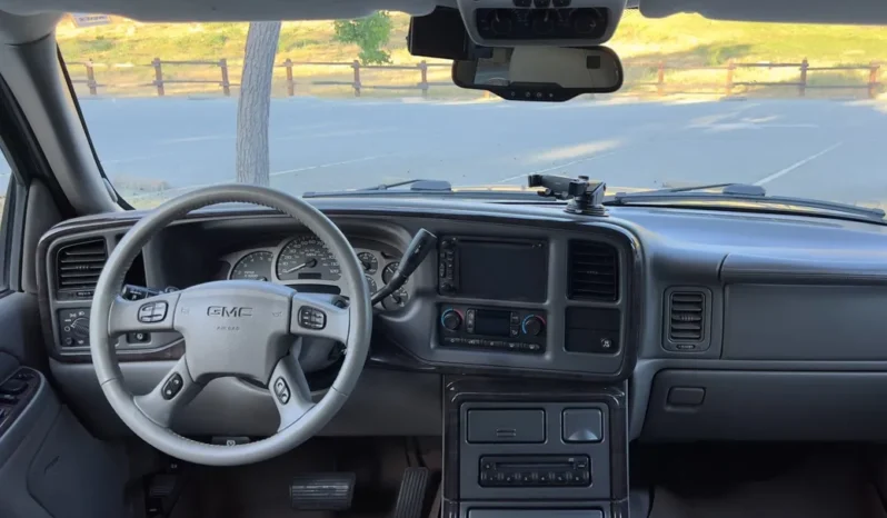 
								2005 GMC Yukon XL Denali GMT800 full									