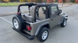 
										2005 Jeep Wrangler SE 6-Speed full									