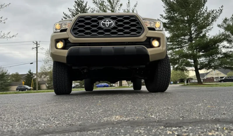 
								2020 Toyota Tacoma TRD Off-Road Double Cab 4×4 V6 6-Speed full									