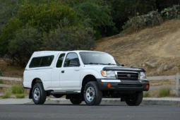 
										1999 Toyota Tacoma SR5 XtraCab V6 4×4 full									