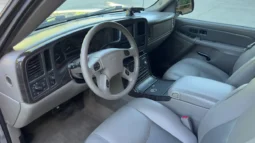 
										2005 GMC Yukon XL Denali GMT800 full									
