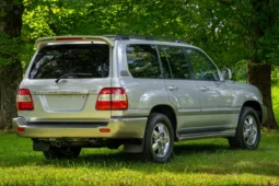 
										2007 Toyota Land Cruiser UZJ100 full									