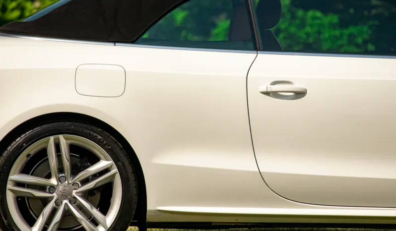 
								2011 Audi S5 Cabriolet Quattro Prestige full									