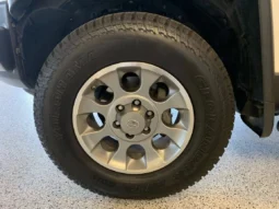 
										2012 Toyota FJ Cruiser full									