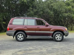 
										2001 Toyota Land Cruiser UZJ100 full									