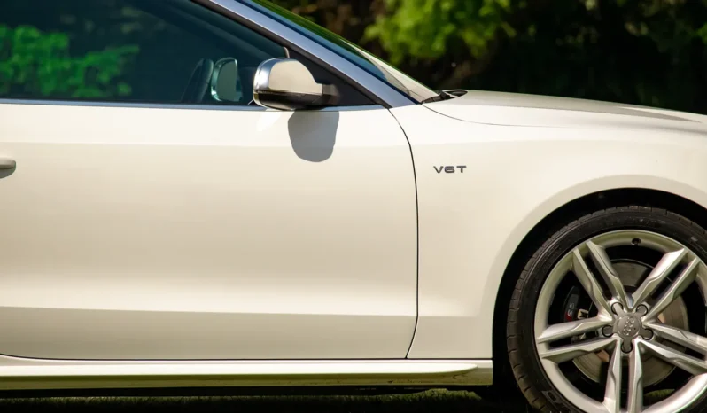 
								2011 Audi S5 Cabriolet Quattro Prestige full									