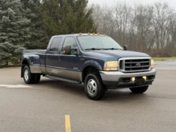 
										2004 Ford F-350 Super Duty Lariat Crew Cab Power Stroke 4×4 Dually full									