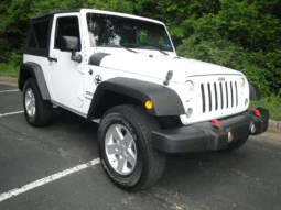 
										2014 Jeep Wrangler Sport S full									