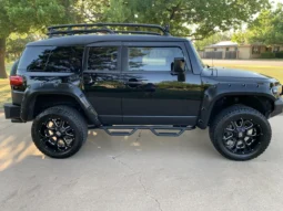 
										2014 Toyota FJ Cruiser full									