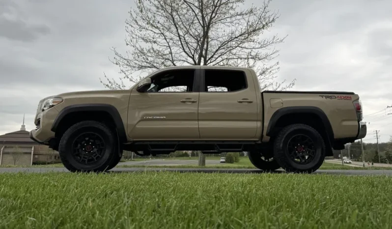 
								2020 Toyota Tacoma TRD Off-Road Double Cab 4×4 V6 6-Speed full									