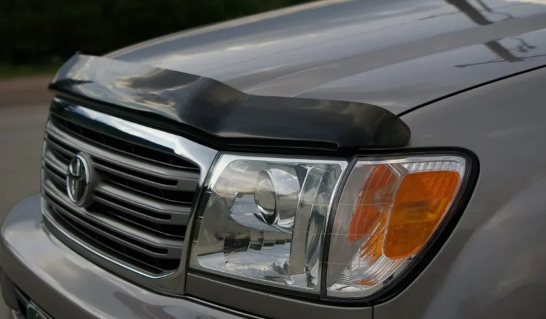 
								2003 Toyota Land Cruiser UZJ100 full									