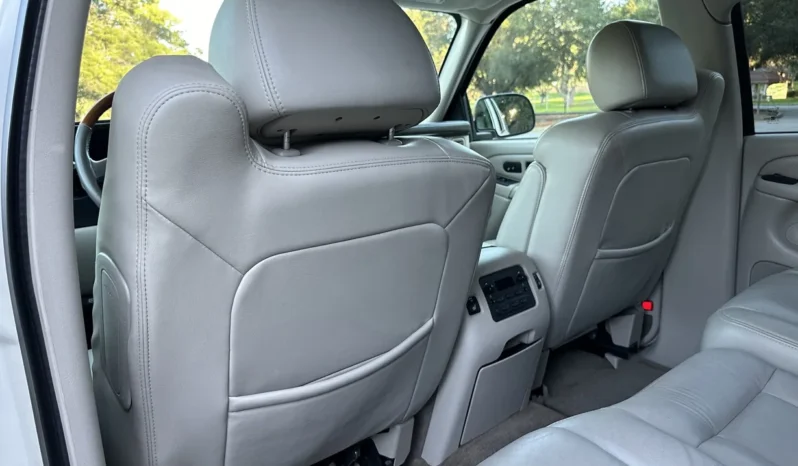 
								2004 Cadillac Escalade GMT800 AWD full									