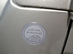 
										2004 Jeep Wrangler Sahara full									