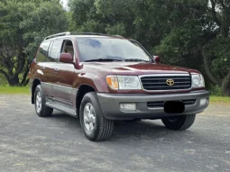 
										2001 Toyota Land Cruiser UZJ100 full									