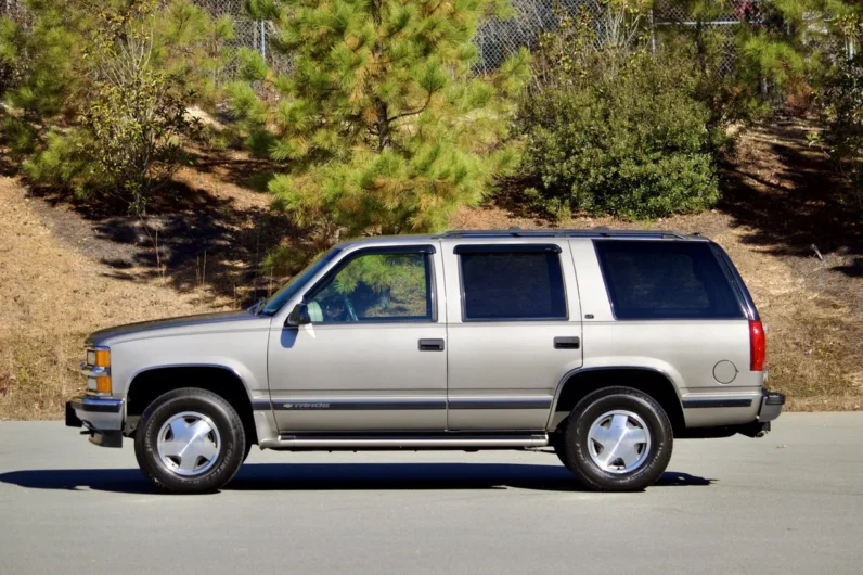 
								1999 Chevrolet Tahoe LT full									