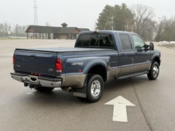 
										2004 Ford F-350 Super Duty Lariat Crew Cab Power Stroke 4×4 Dually full									
