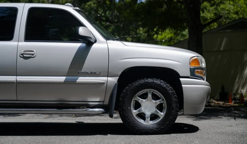 
								2004 GMC Sierra 1500 Denali Extended Cab full									