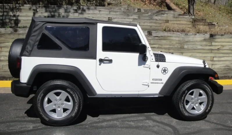 
								2014 Jeep Wrangler Sport S full									