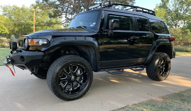 
								2014 Toyota FJ Cruiser full									