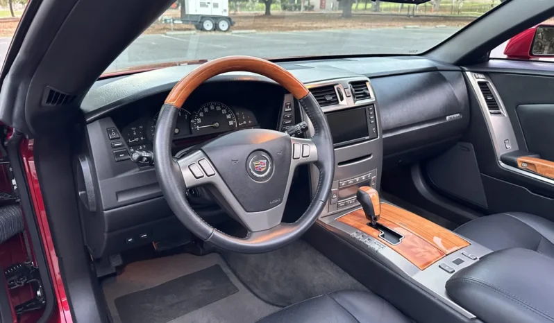 
								2004 Cadillac XLR 4.6-Liter Northstar V8 full									