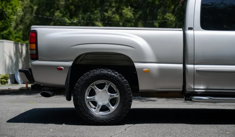 
								2004 GMC Sierra 1500 Denali Extended Cab full									
