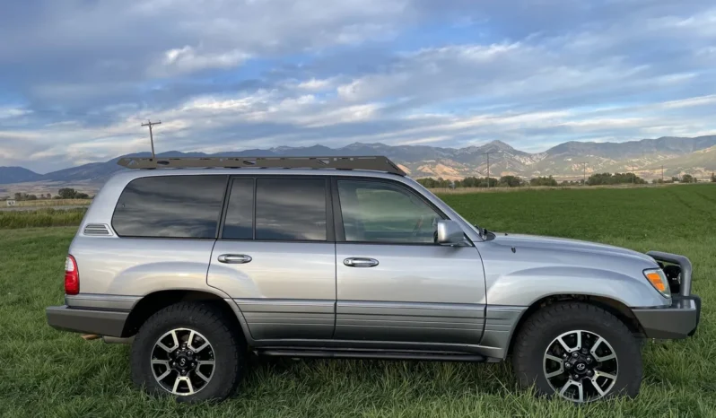 
								2004 Lexus LX470 full									