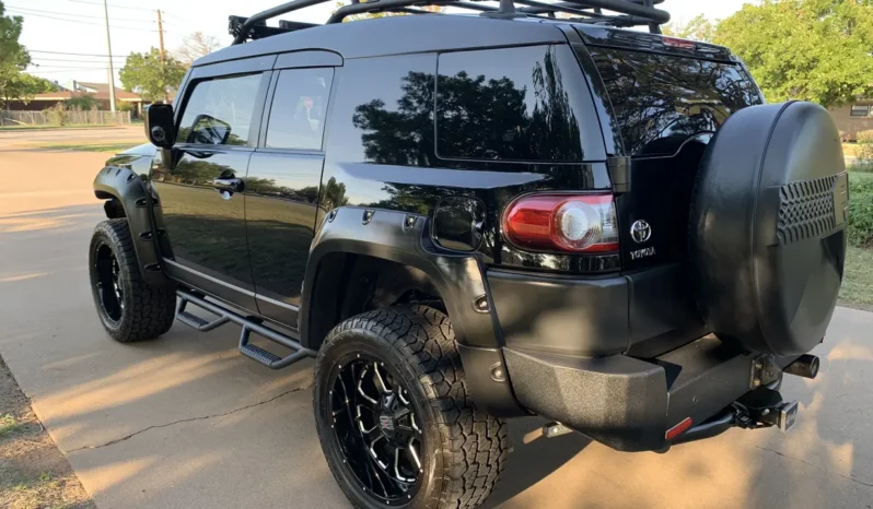 
								2014 Toyota FJ Cruiser full									