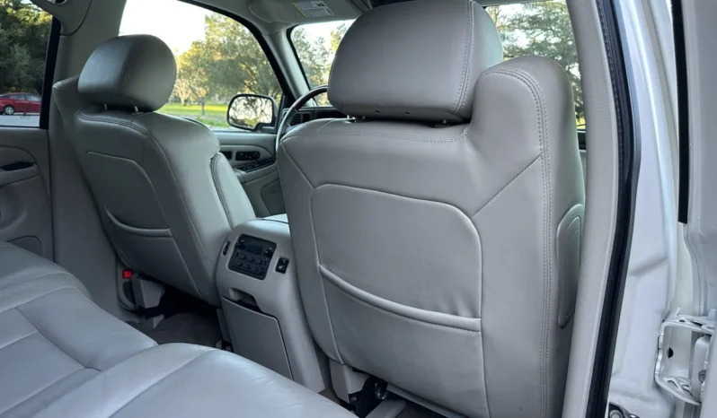 
								2004 Cadillac Escalade GMT800 AWD full									