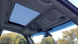
										2004 Chevrolet Suburban 2500 LT 8.1L 4×4 full									