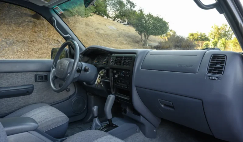 
								1999 Toyota Tacoma SR5 XtraCab V6 4×4 full									
