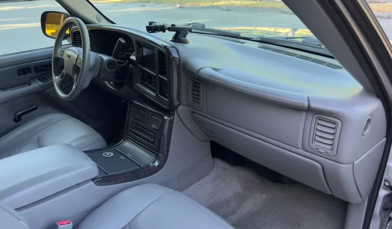 
								2005 GMC Yukon XL Denali GMT800 full									