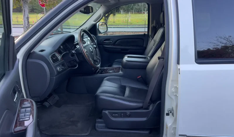 
								2007 GMC Yukon Denali full									